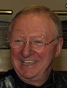 dennis taylor wikipedia.